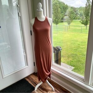 Rust ribbed sleeveless midi dress